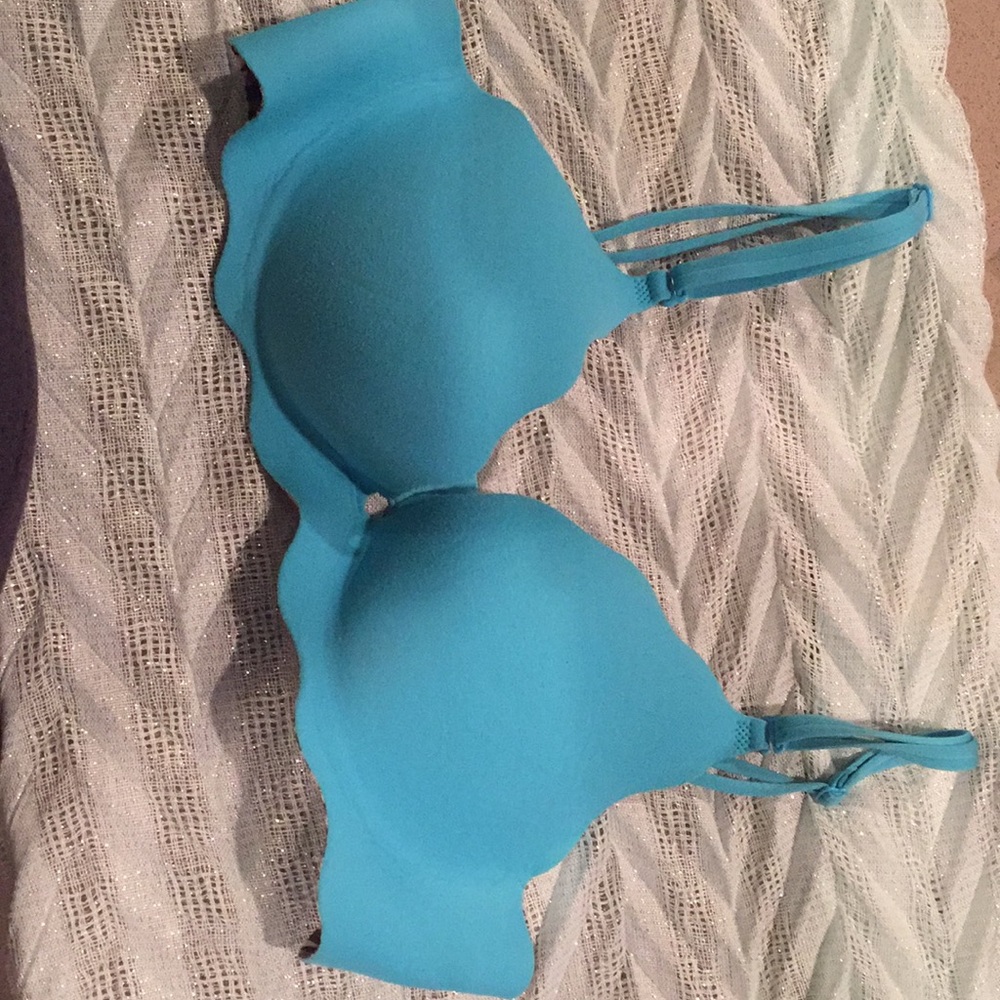 Victoria secret very sexy push up bra bundle